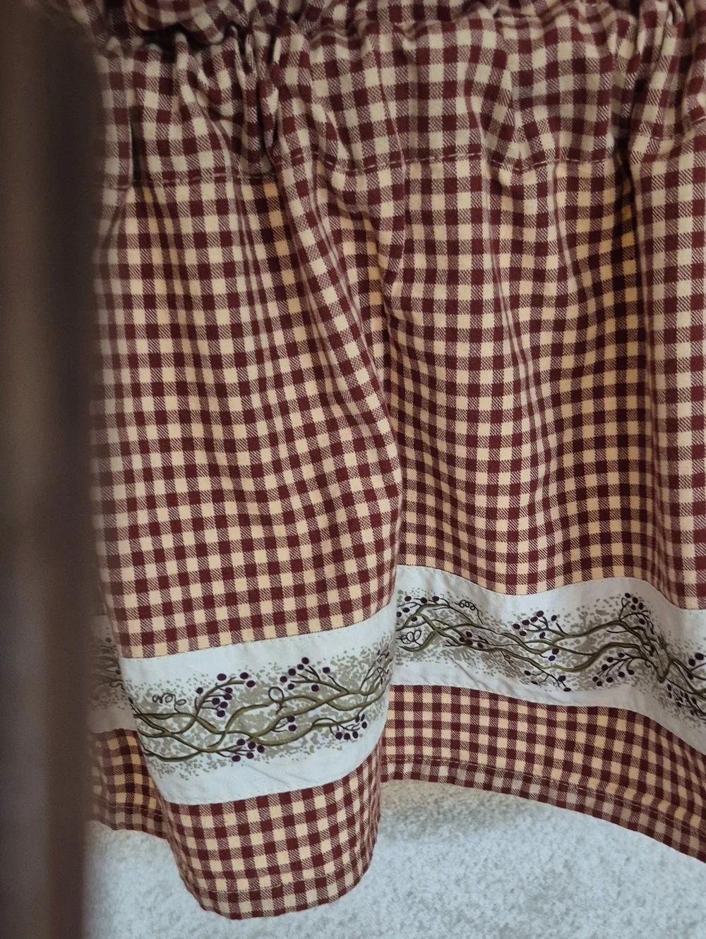 The Country Home Collection reddish brown